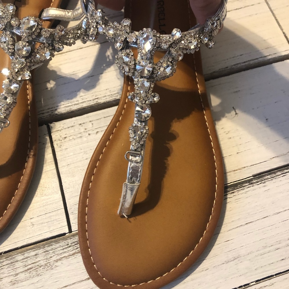 NWOT Rhinestone Sandals - Picture 3 of 5